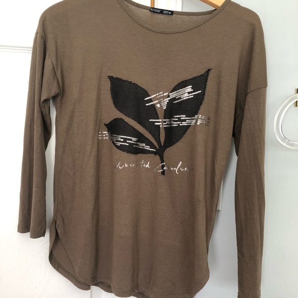 Cute Zara top - Picture 2 of 2